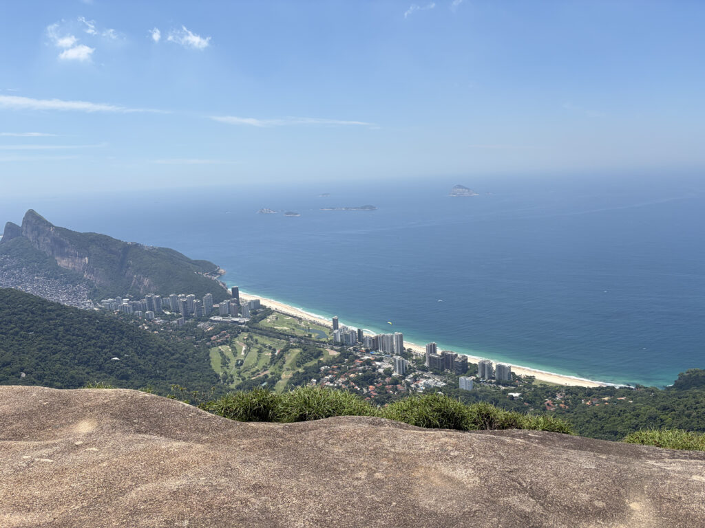 Rio Além das Manchetes: O Presente de Redescobrir Minha Cidade em 2026 com Amigas Estrangeiras 🌴 1 Rio Além das Manchetes: O Presente de Redescobrir Minha Cidade em 2026 com Amigas Estrangeiras